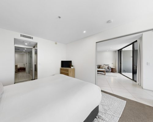 04_unit_2063_2_14_the_esplanade_burleigh_heads_qld_4220