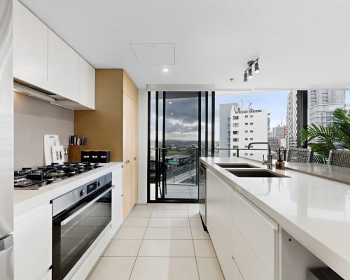 05_unit_2084_2_14_the_esplanade_burleigh_heads_qld_4220