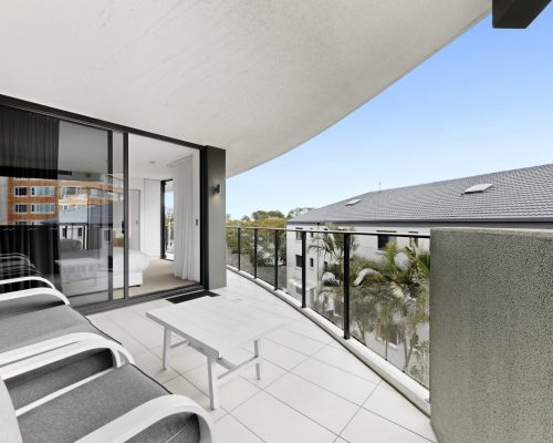 08_unit_2035_2_14_the_esplanade_burleigh_heads_qld_4220