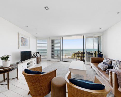 09_unit_2132_2_14_the_esplanade_burleigh_heads_qld_4220