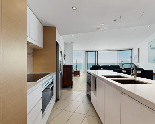 burleigh-3-bedroom-pet-friendly-apartment (4)
